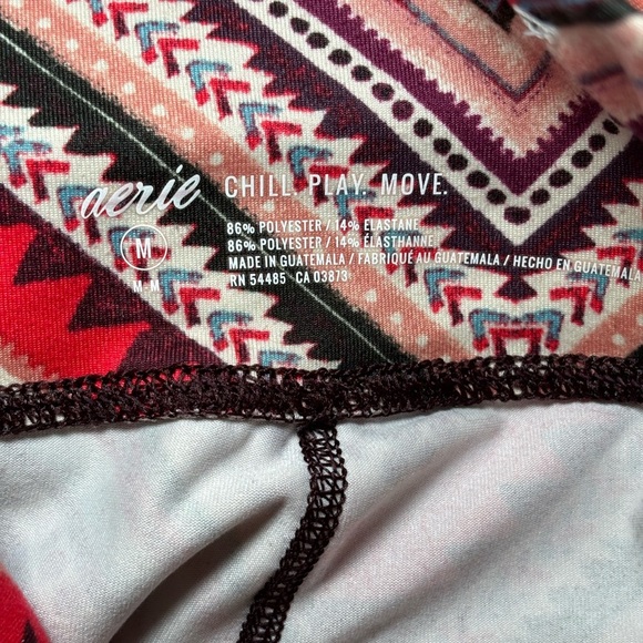 Aerie - Yoga Colorful Athletic Casual Summery Basic Geometric Leggings in Size M - Picture 7 of 7